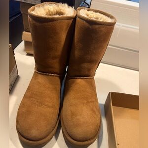 Classic Uggs good condition